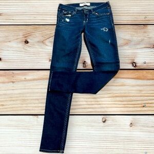 Hollister distressed jeans size 5.